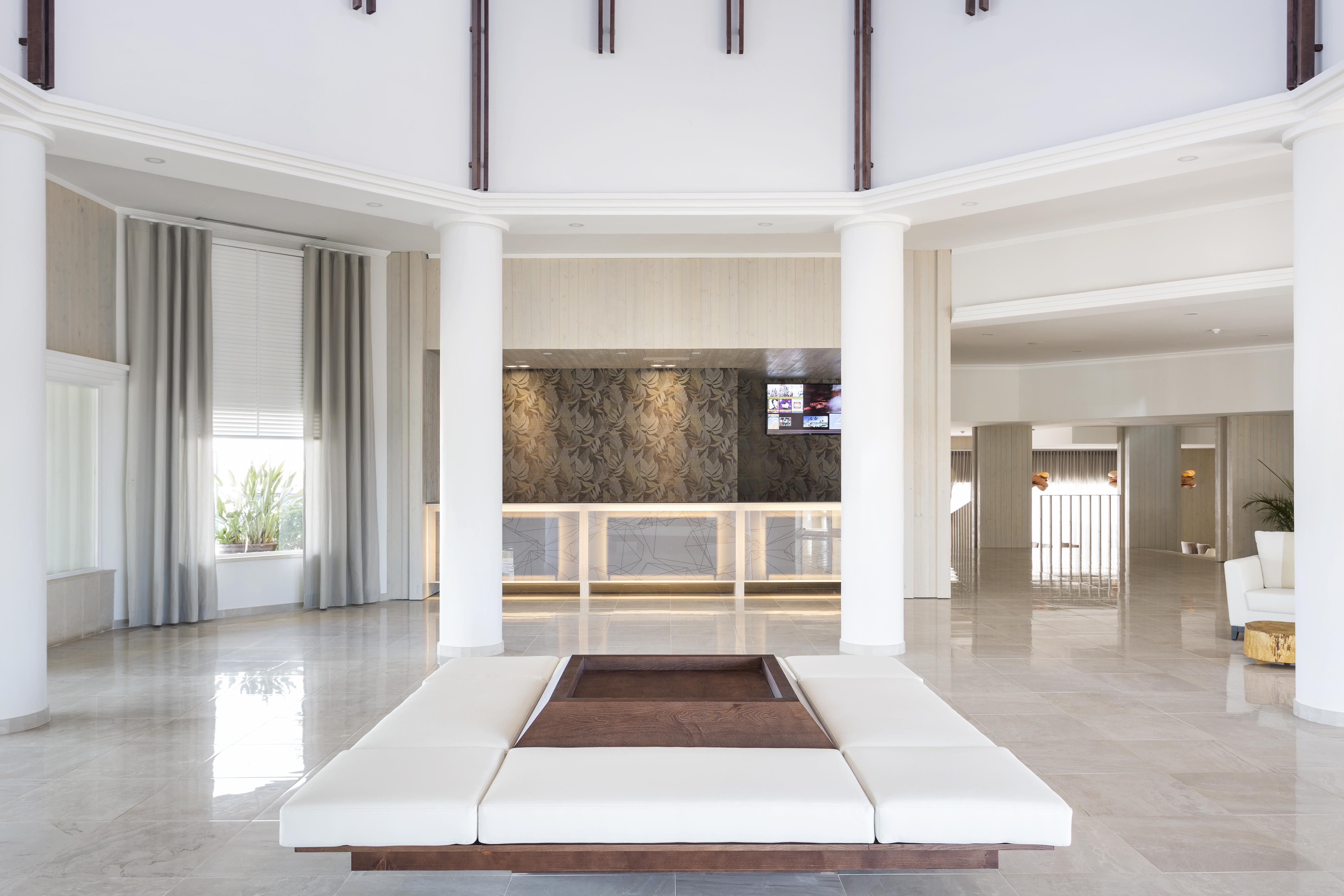 Ap Adriana Beach Resort อัลบูเฟรา ภายนอก รูปภาพ
