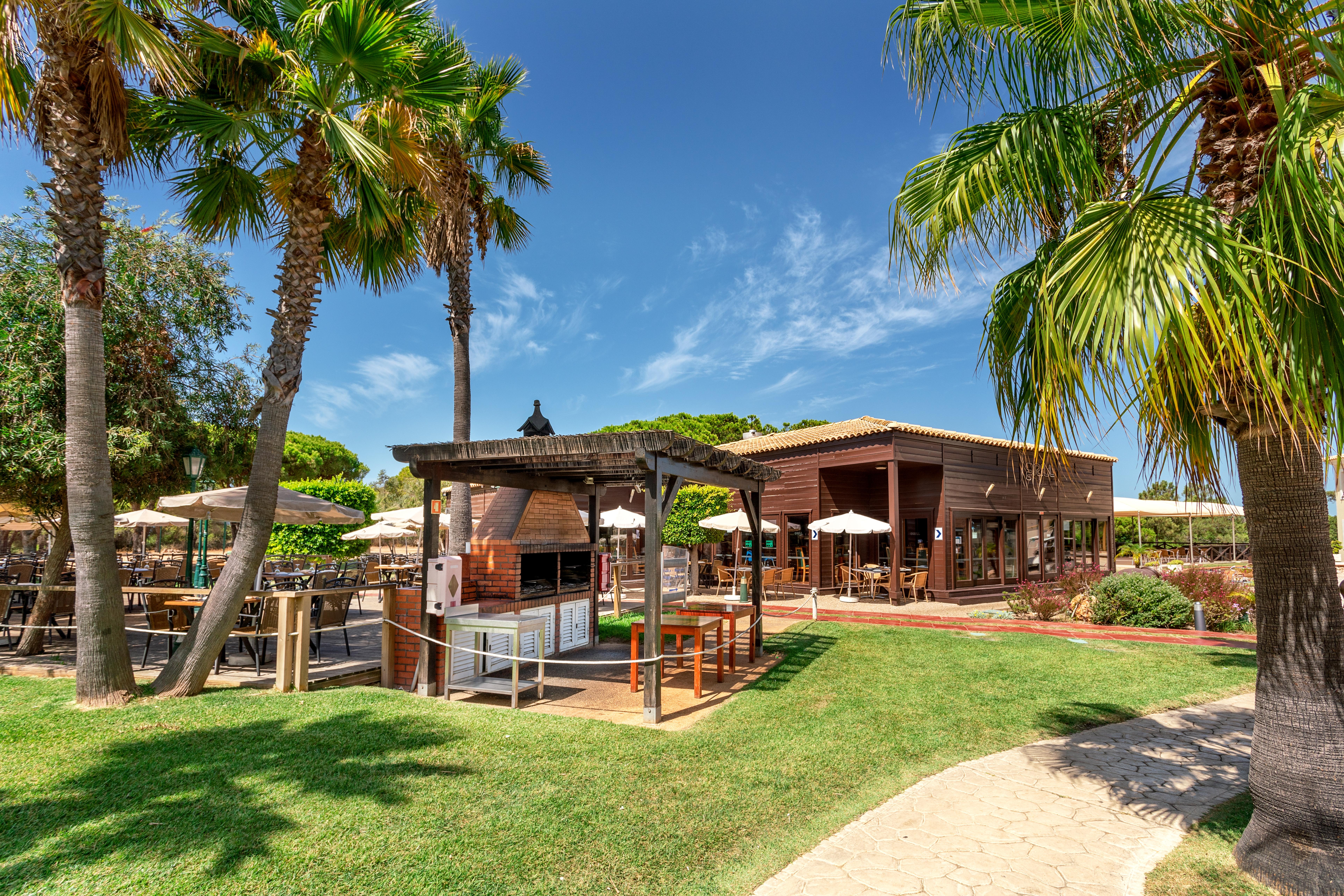 Ap Adriana Beach Resort อัลบูเฟรา ภายนอก รูปภาพ